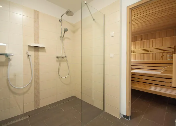 Haus Waldidyll, Meeresrauschen * Sellin (Rugen)